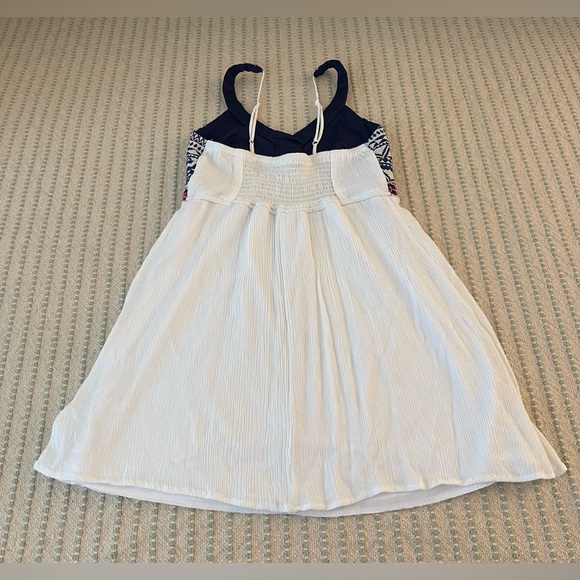 Cute Women’s Top - Sleeveless - Size: Small - Picture 5 of 6